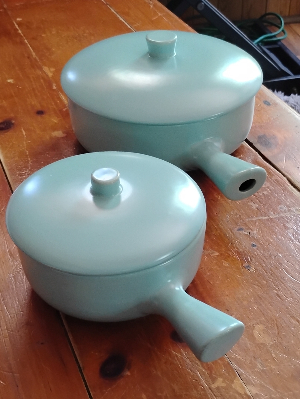 Vintage Set La Solana Pottery Sage Green Casserole Dish Pots with Lid and Handle - Picture 12 of 13